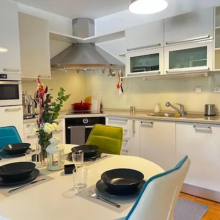Apartment In Tacen With 2 Parking Lots *