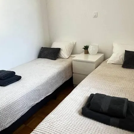 In Tacen With 2 Parking Lots Apartment *